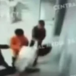 Младшеклассники затащили девочку в туалет на юге Казахстана
