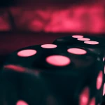 Работника акимата уволили за ставки в Казахстане