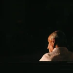 80-летний пенсионер из Атырау подал в суд на восьмерых детей и внука