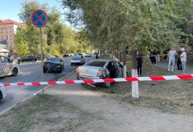 Две иномарки столкнулись в центре Уральска: пострадавшая скончалась в больнице