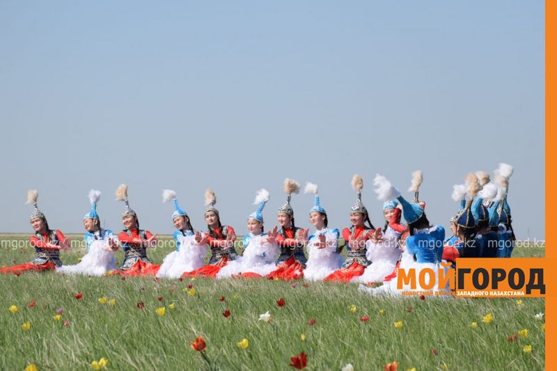 В ЗКО прошел Международный этнофестиваль «Ұлы дала қызғалдағы» (фото)