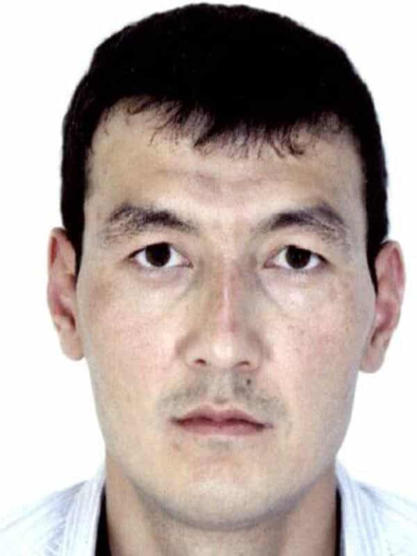 100-летний ветеран войны Иван Гапич проголосовал на выборах в Уральске