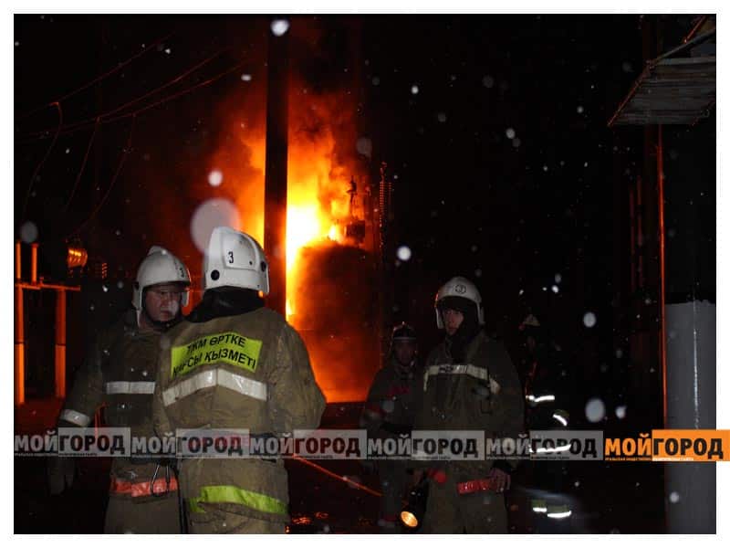 В Уральске возложили цветы к памятнику «Славные дочери казахского народа»