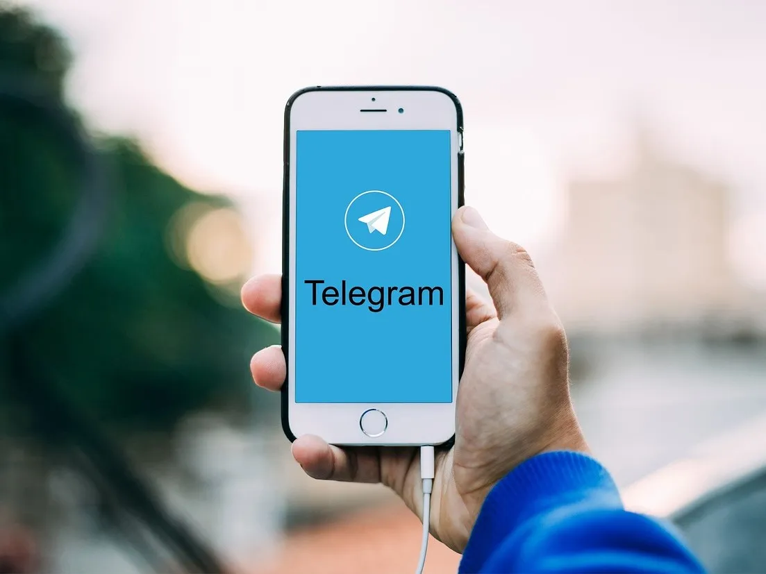 Казахский язык официально появился в Telegram