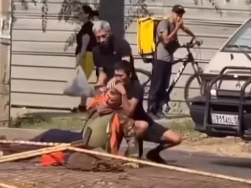 Водитель душил пожилого рабочего в Алматы