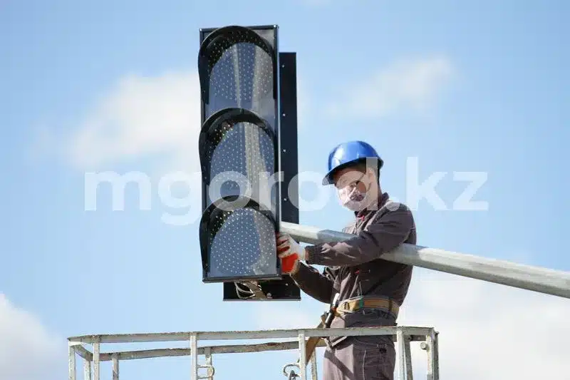 Из-за жары в Уральске отключились светофоры