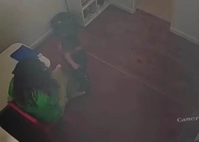 За истязания детей осудили специалиста коррекционного центра в Атырау