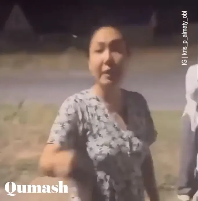 Женщина в халате представилась сотрудником полиции и задерживала детей в Уральске