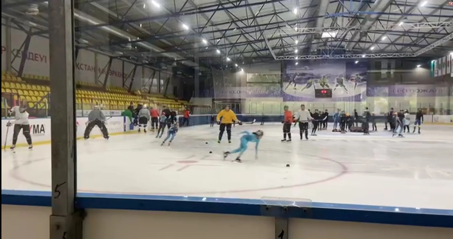 Хоккеисты и шорт-трекисты не могут поделить ледовый дворец Уральска