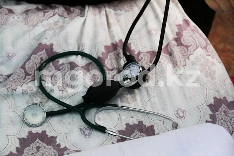 В Казахстане изменили правила прикрепления иностранцев к поликлинике