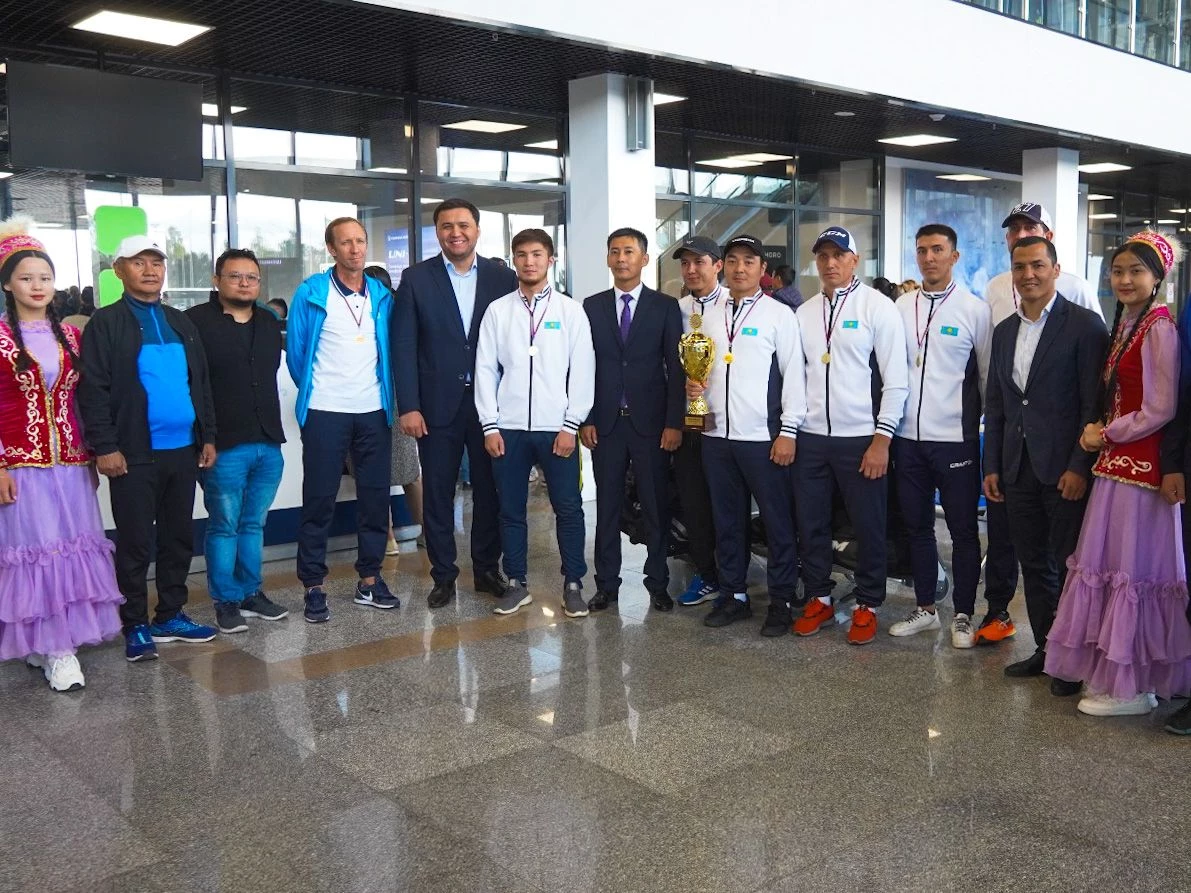 Чемпионы Европы вернулись на родину