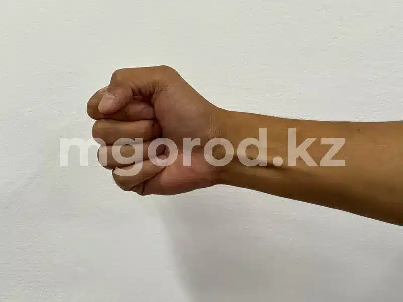 Жителя ЗКО подозревают в избиении односельчан. Один из них скончался