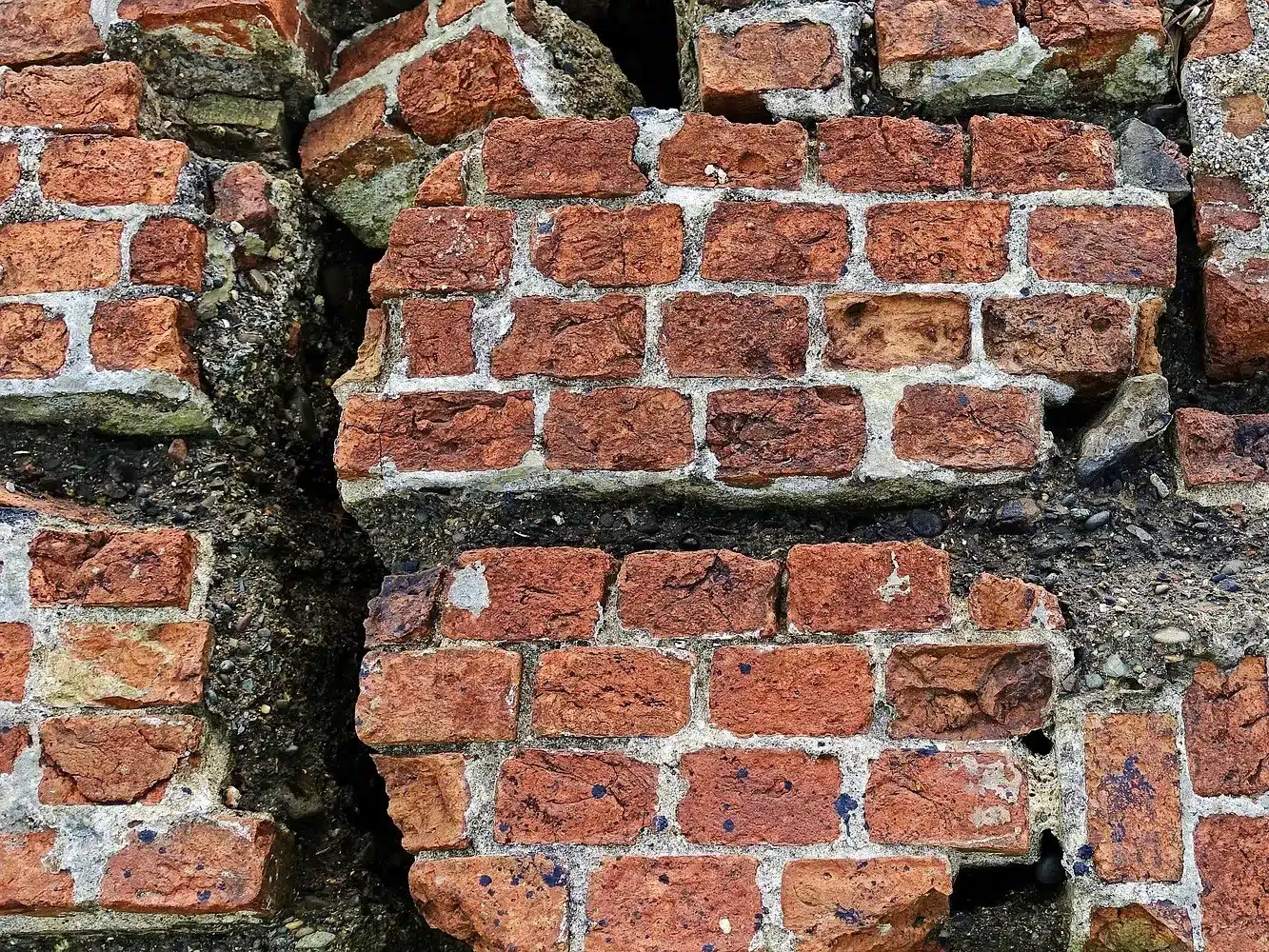 Более 2 000 человек стали жертвами землетрясения в Афганистане