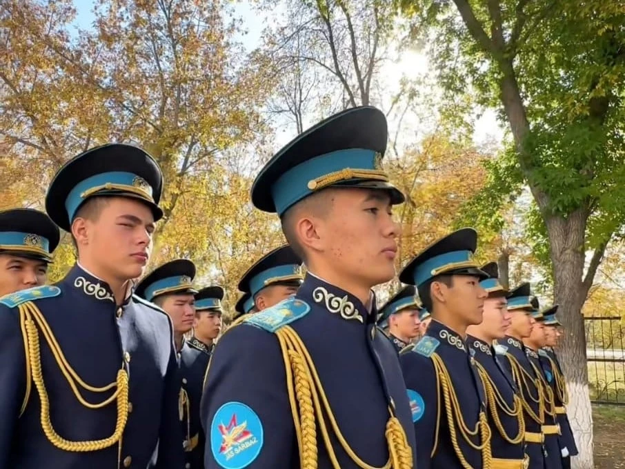 300 человек начали обучаться на полицейских в Алматы