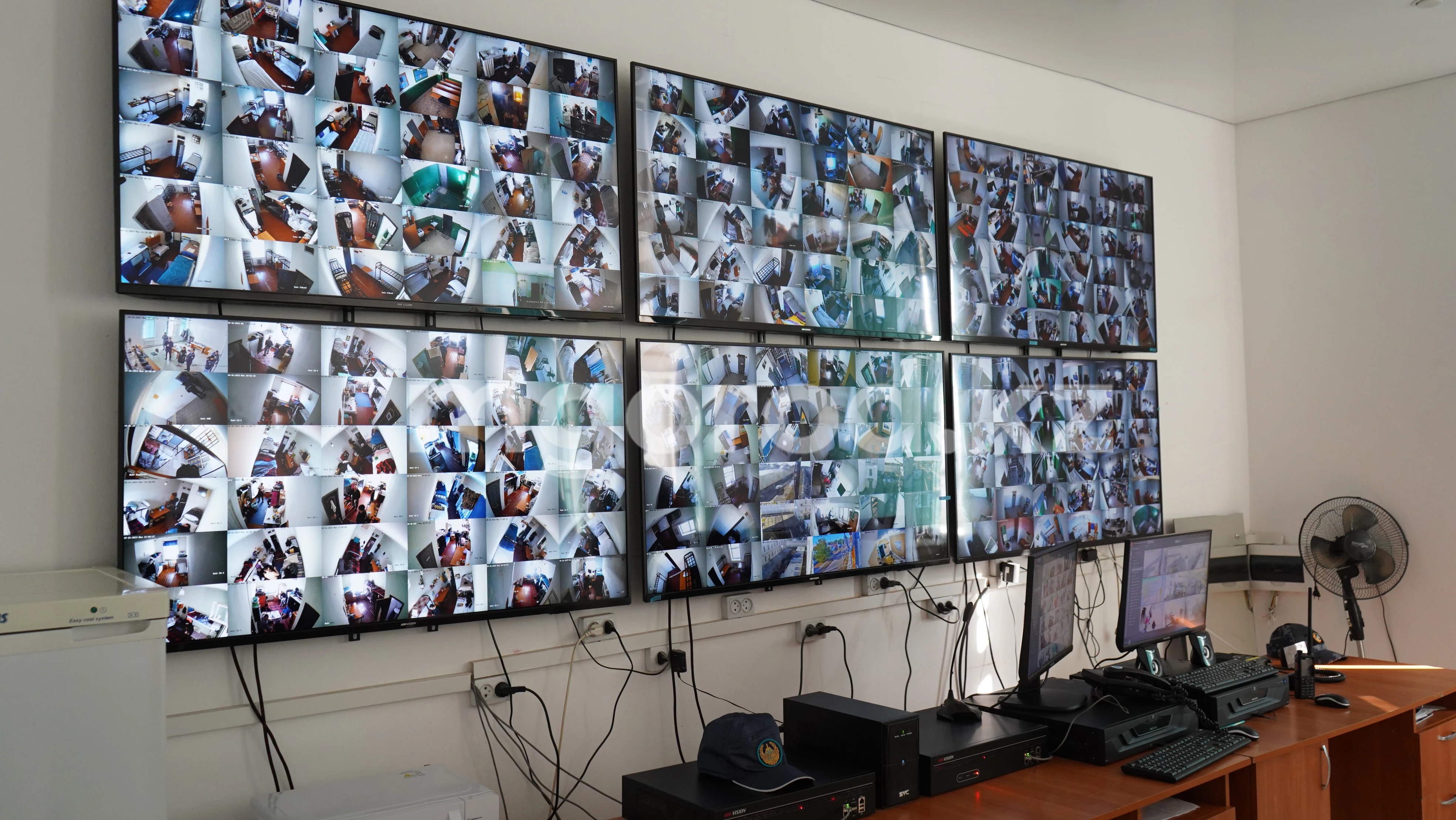 Сумки в колонии Уральска начали проверять при помощи рентгена