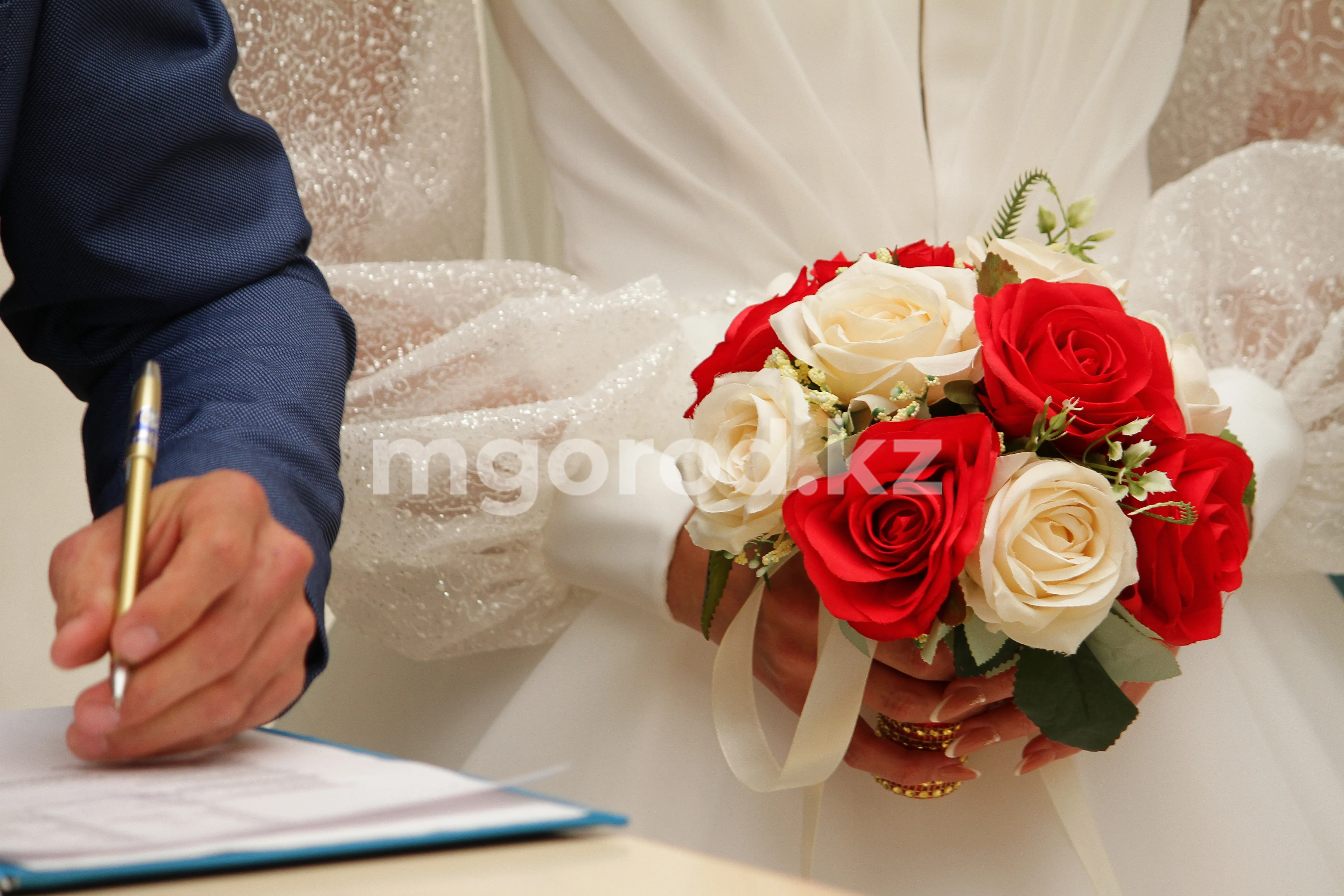 Свадебный бум в зеркальную дату: в Казахстане поженились вдвое больше пар