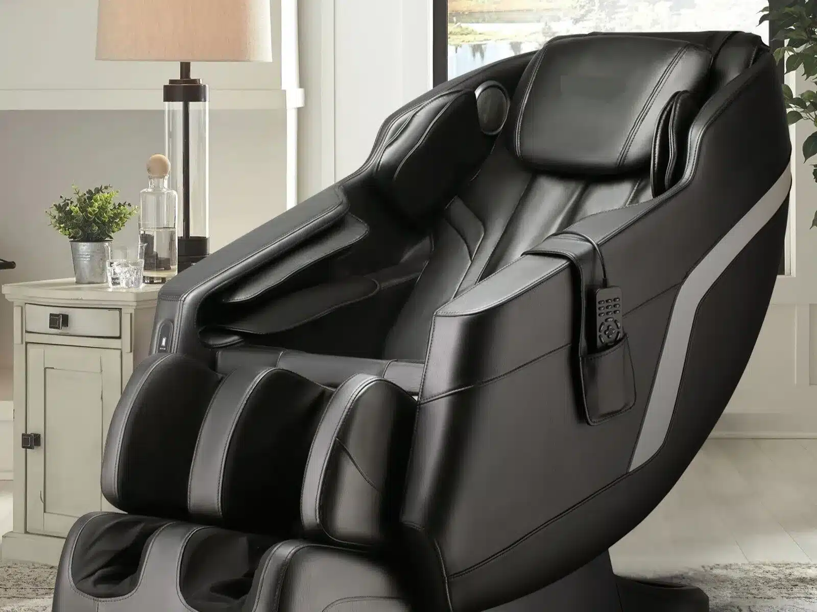 Массажное кресло за 900 тысяч тенге появится у полиции ЗКО