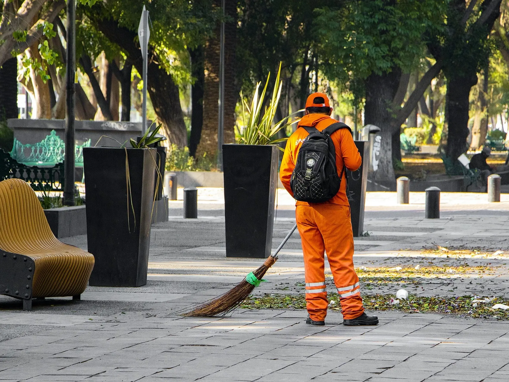 Начальника ЖКХ наказали за фиктивные отметки осуждённых