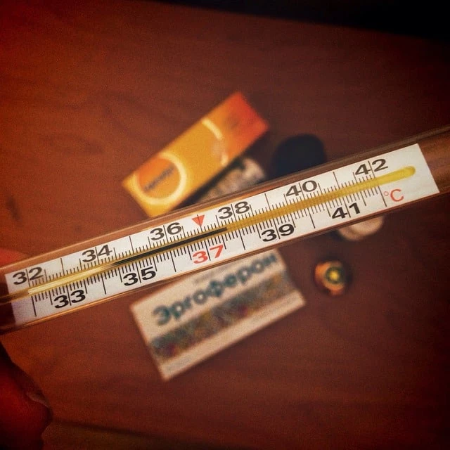 Как сбить температуру ребёнку - советы врачей