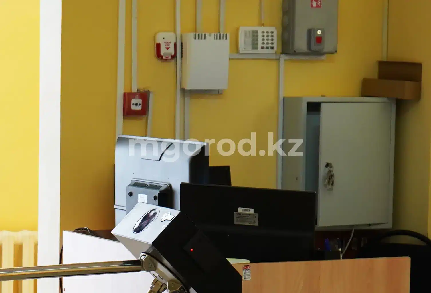 Госорганы охраняют профессионалы, а наших детей — пенсионеры — депутат о безопасности в школах ЗКО