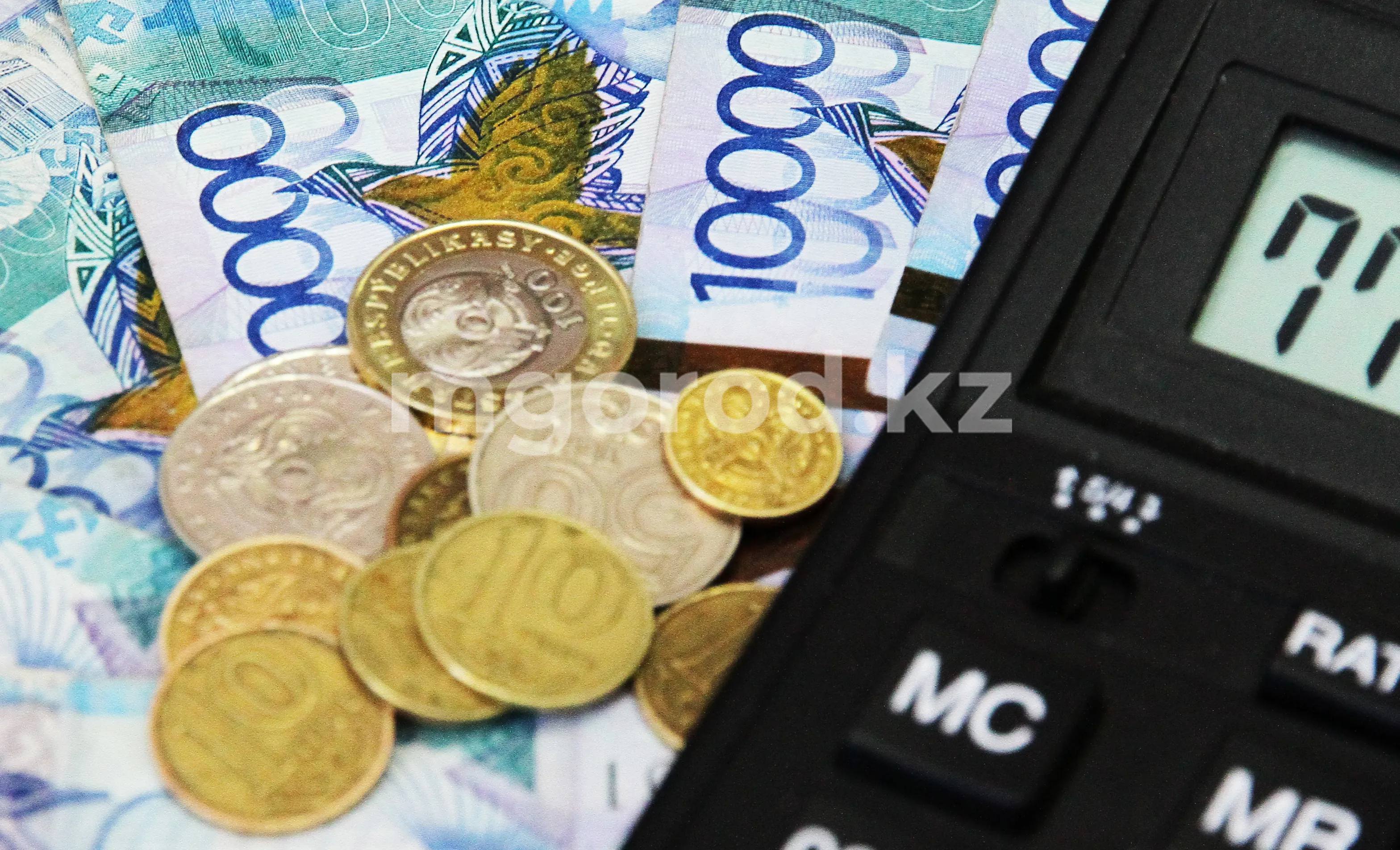 Казахстанцам спишут подоходный налог с пенсионных денег