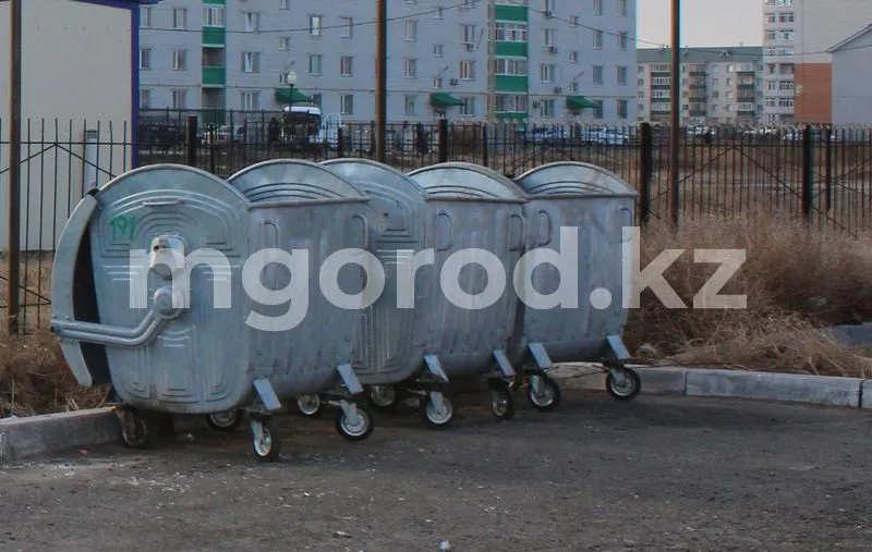 Найденный в горящем контейнере младенец скончался в Семее