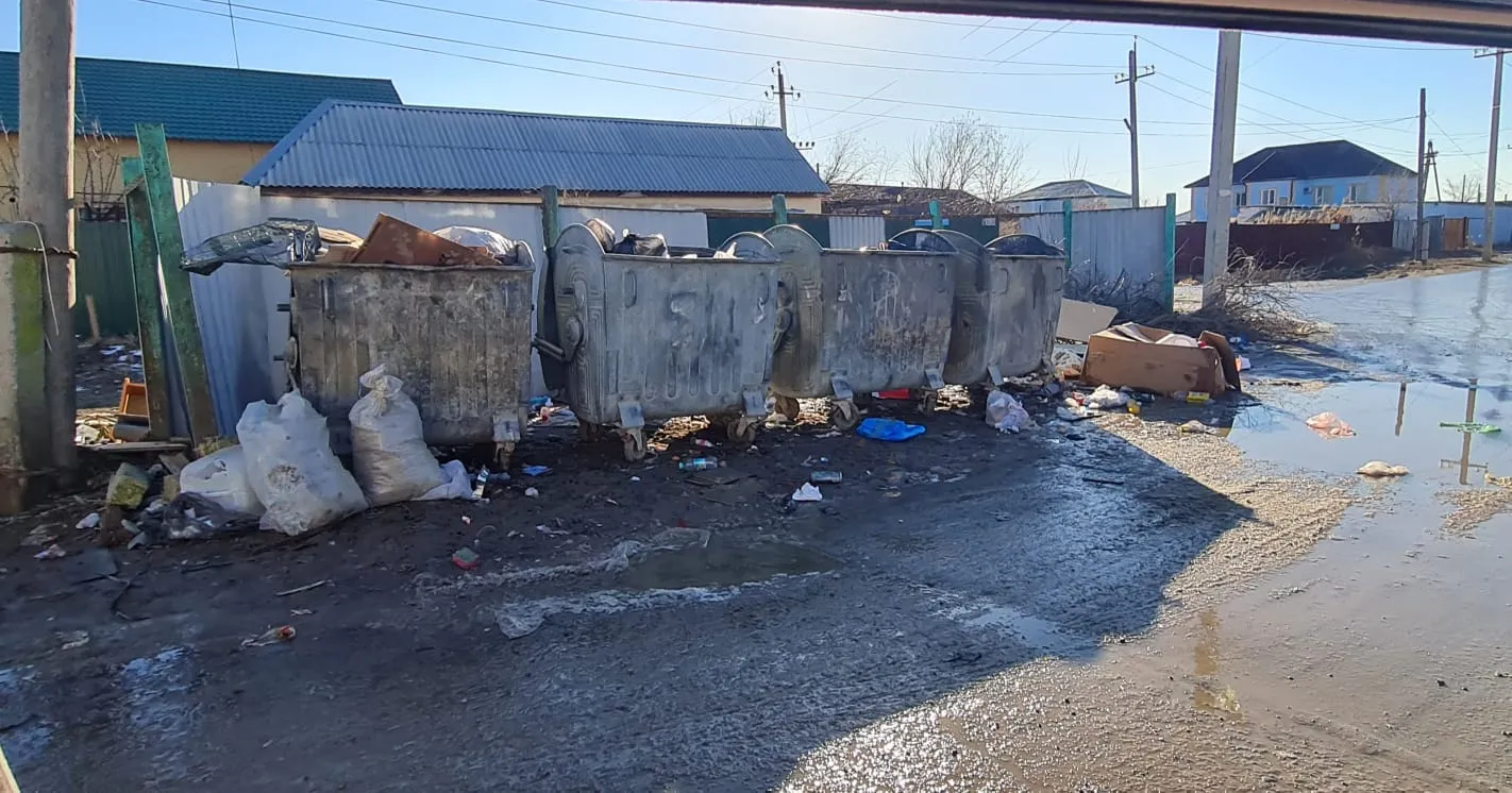 Крупногабаритный мусор жители Атырау теперь должны вывозить самостоятельно