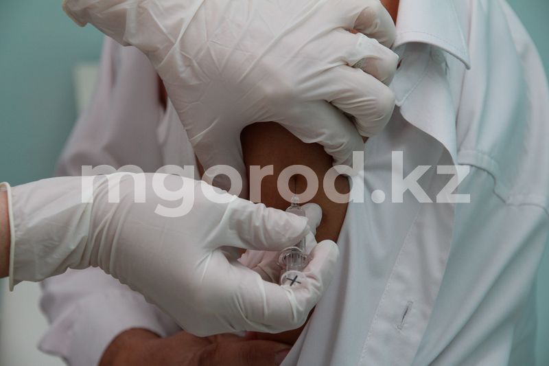 Уральцы получают поздравления о вакцинации, которую не проходили