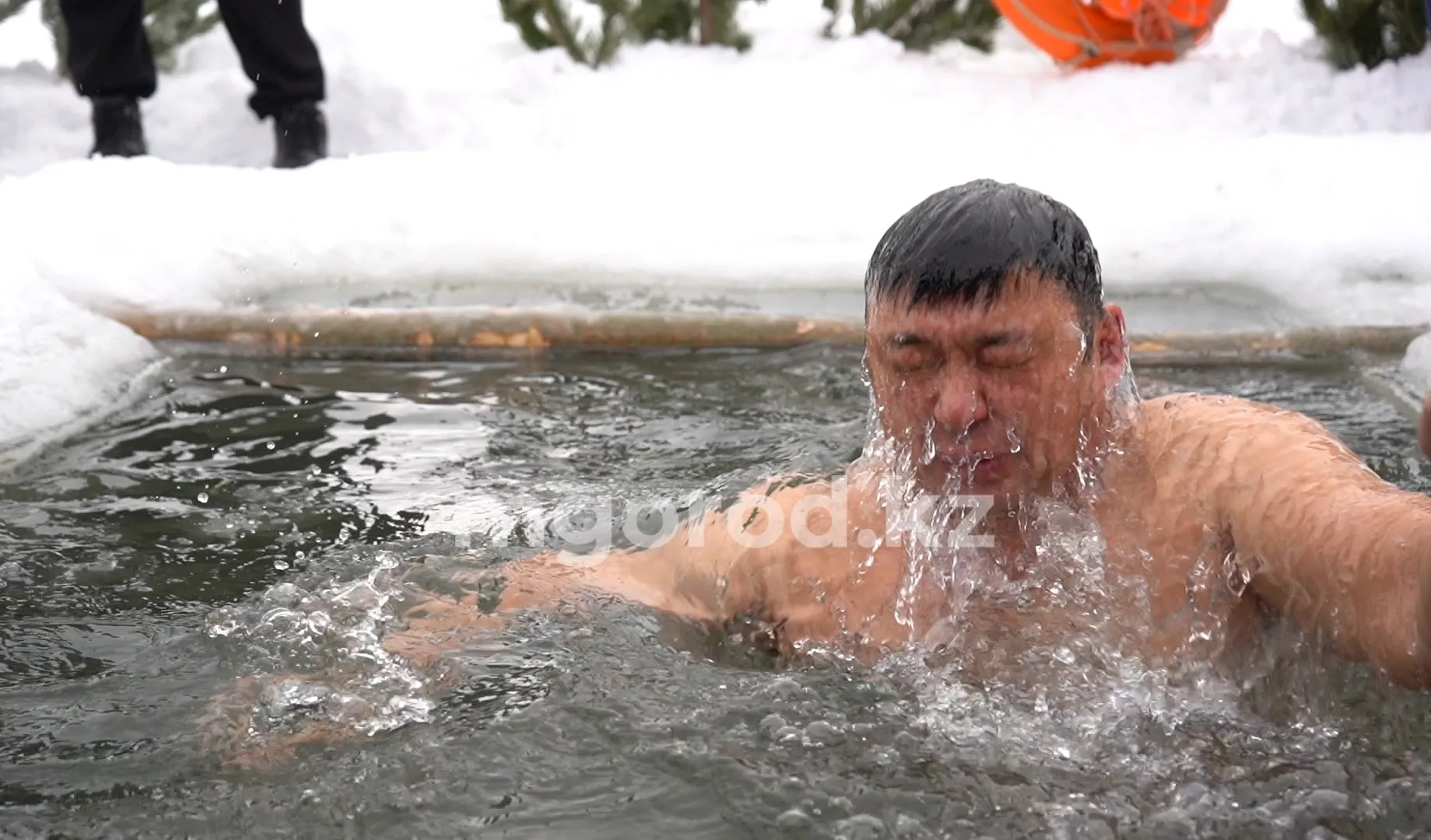 Как уральцы отмечают Крещение