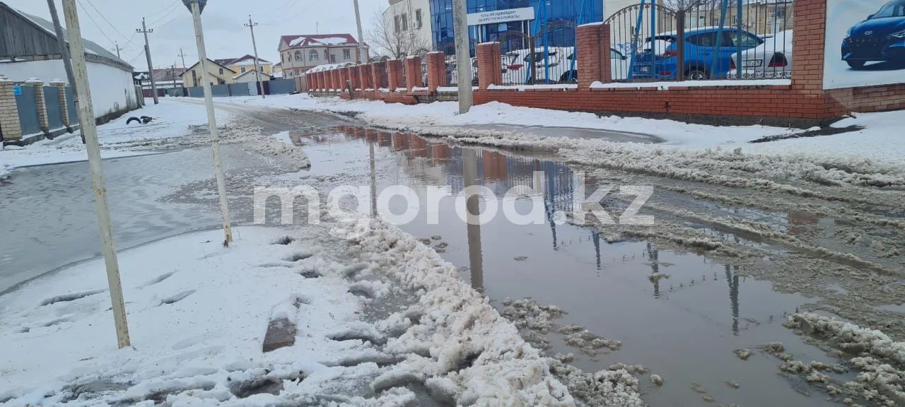 Атырау затопило талыми водами