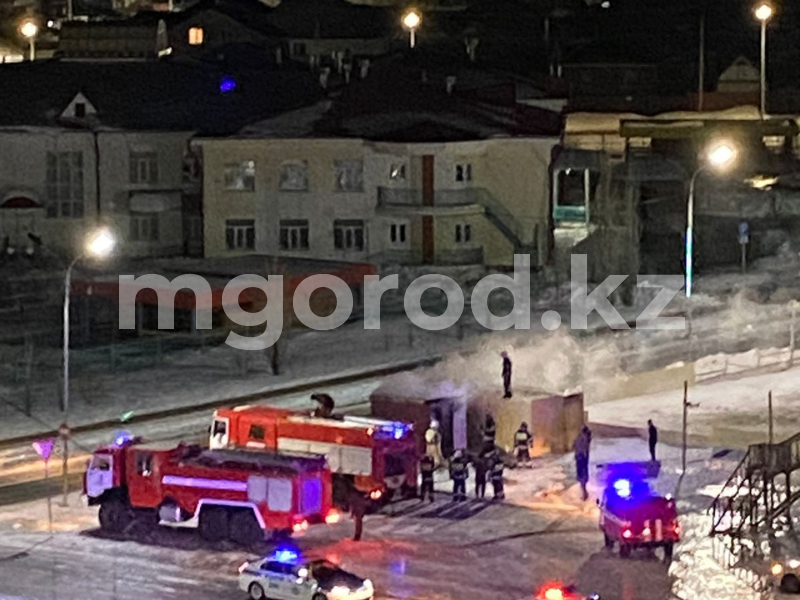 Вагончик с коньками горел в Уральске