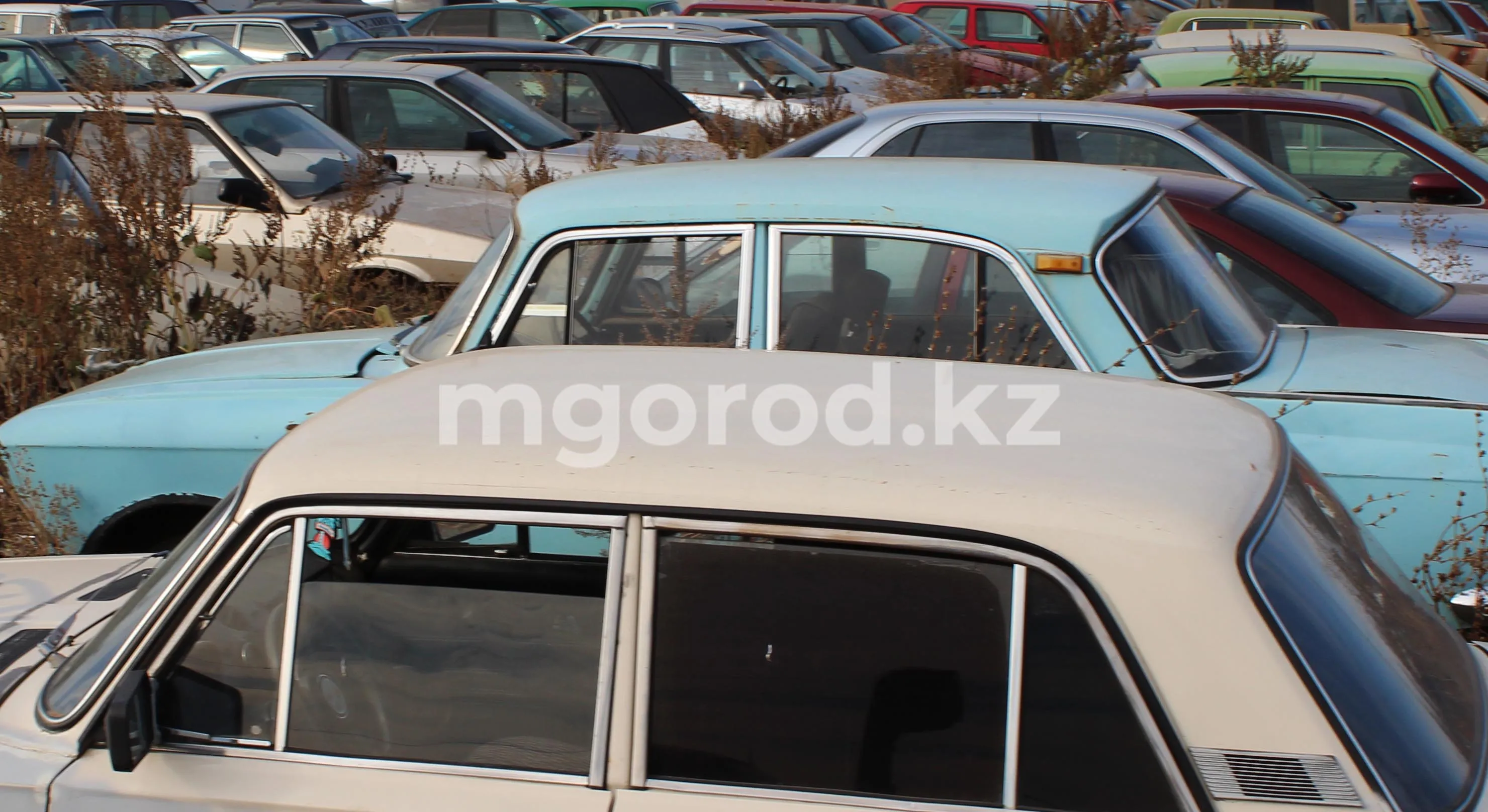 Владельцам старых авто хотят снизить налог на транспорт в Казахстане