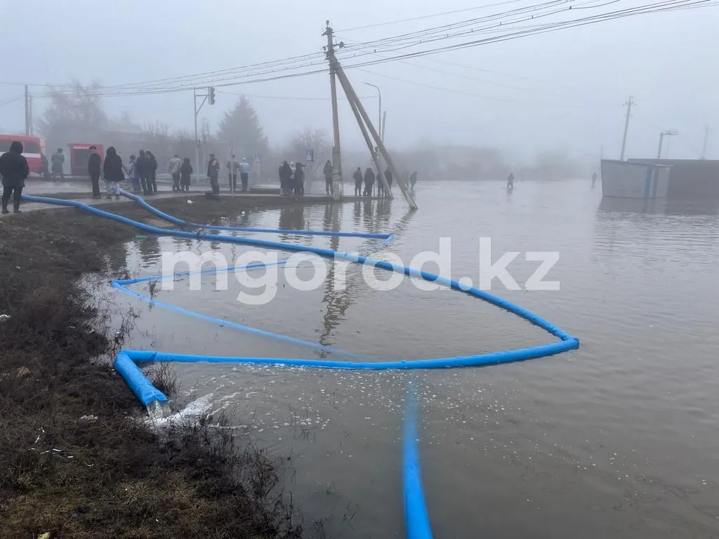 349 человек были эвакуированы в безопасные места в Бурлинском районе