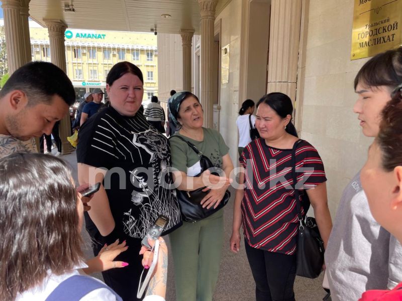 Не надо нам компенсаций, нам нужно жилье - жители затопленных дач Уральска