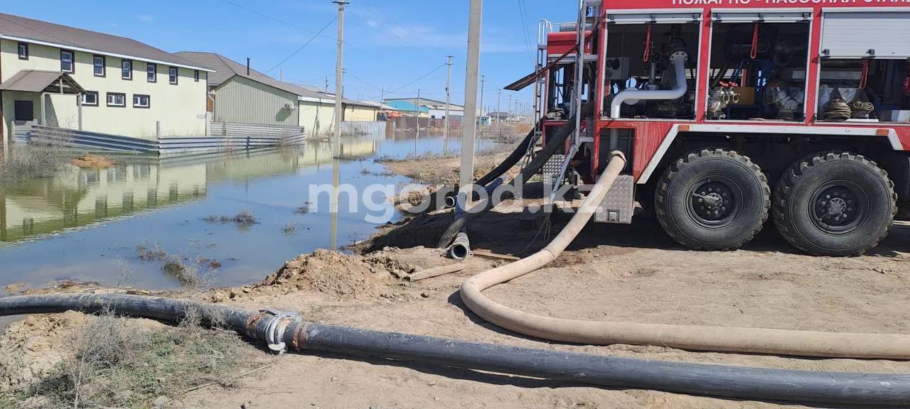 Почти три тысячи домов и 19 многоэтажек было подтоплено в Кульсары