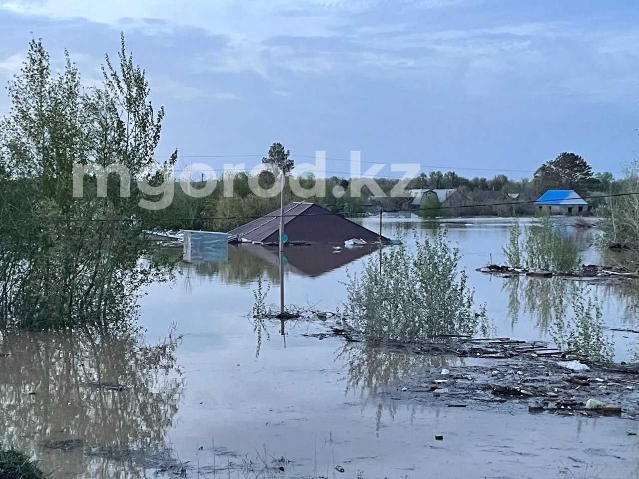 813 млн тенге единовременной помощи выплатили пострадавшим от паводков в ЗКО