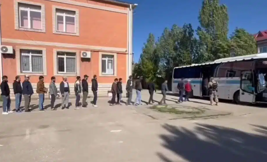 Сотню незаконных трудовых мигрантов выявили в Актобе