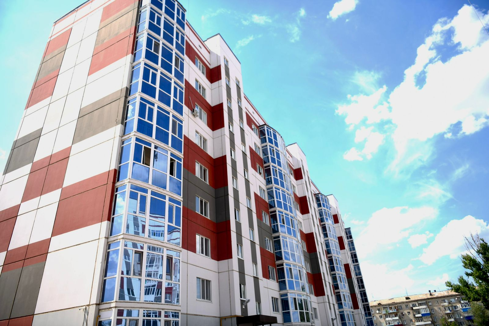 Умершие люди претендовали на жилье в Актобе