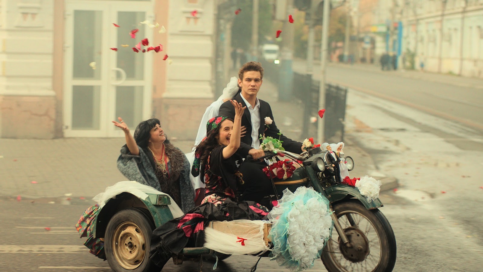 Два парня, деньги и много стволов: Кинопоиск и Wink представляют  сериал «На автомате» 