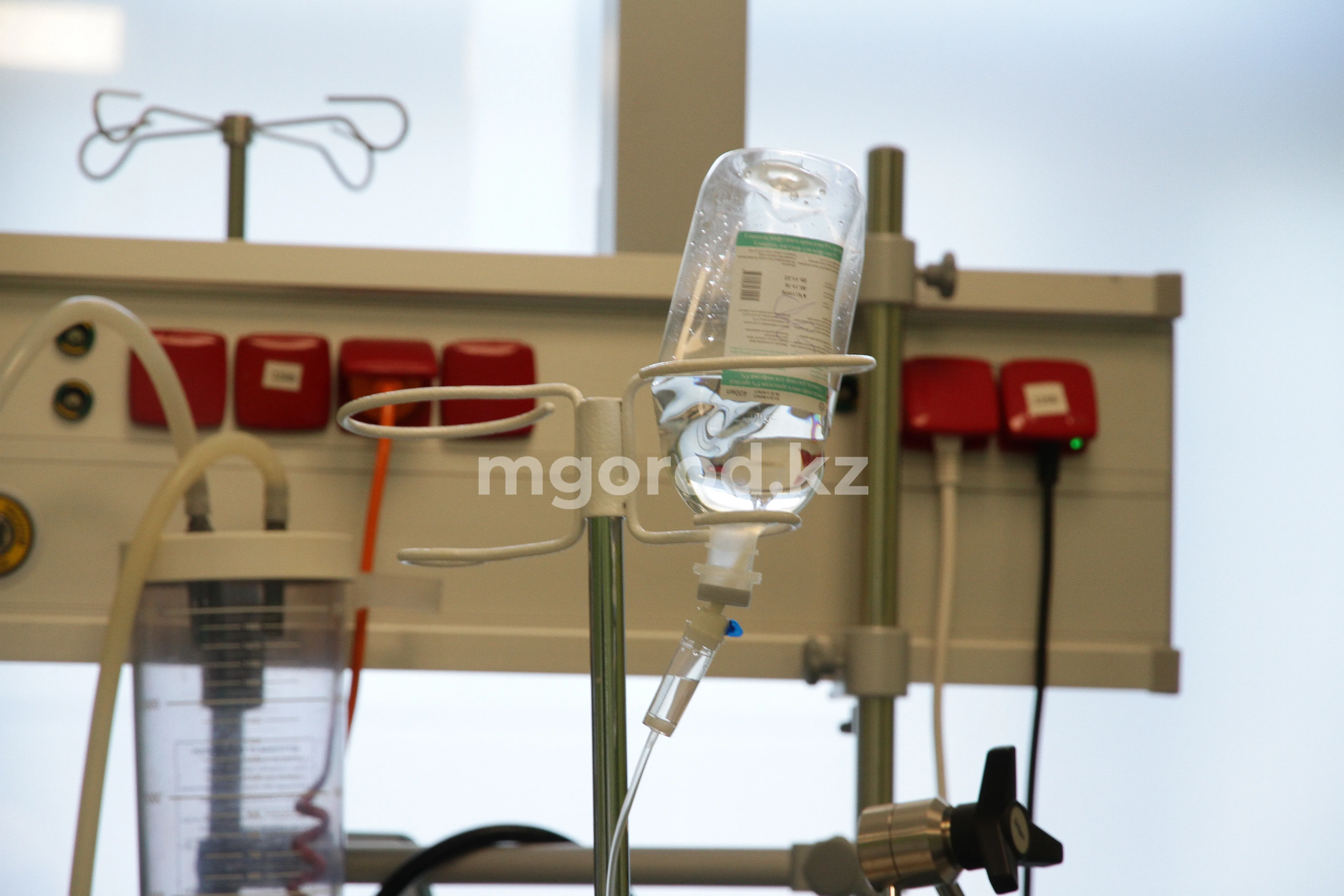 Взрыв на рынке Уральска: трое пострадавших в реанимации