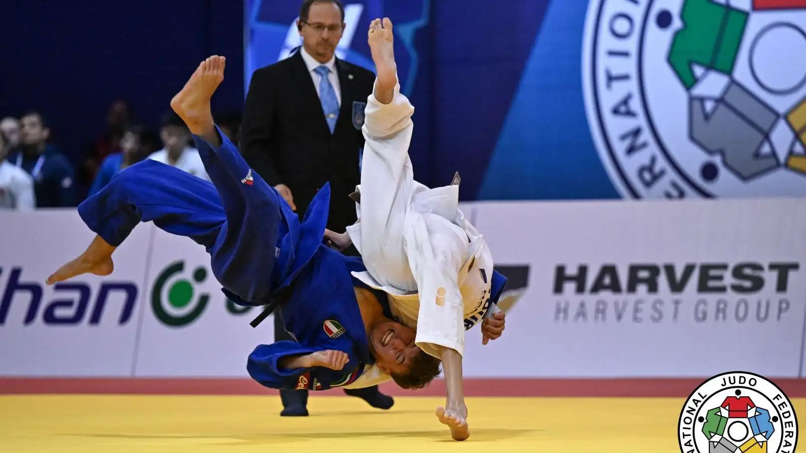 Дзюдоист из Казахстана устроил триллер на чемпионате мира