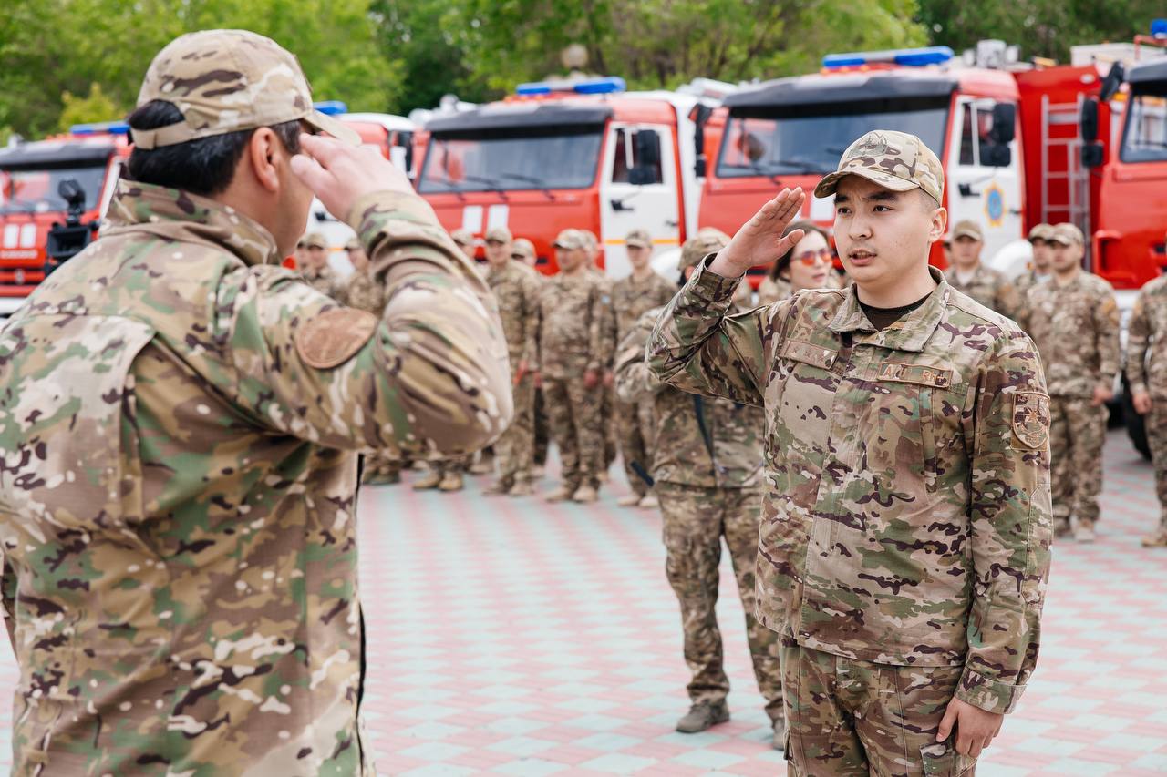 Самолет, новую технику и пожарное депо получили спасатели Атырауской области