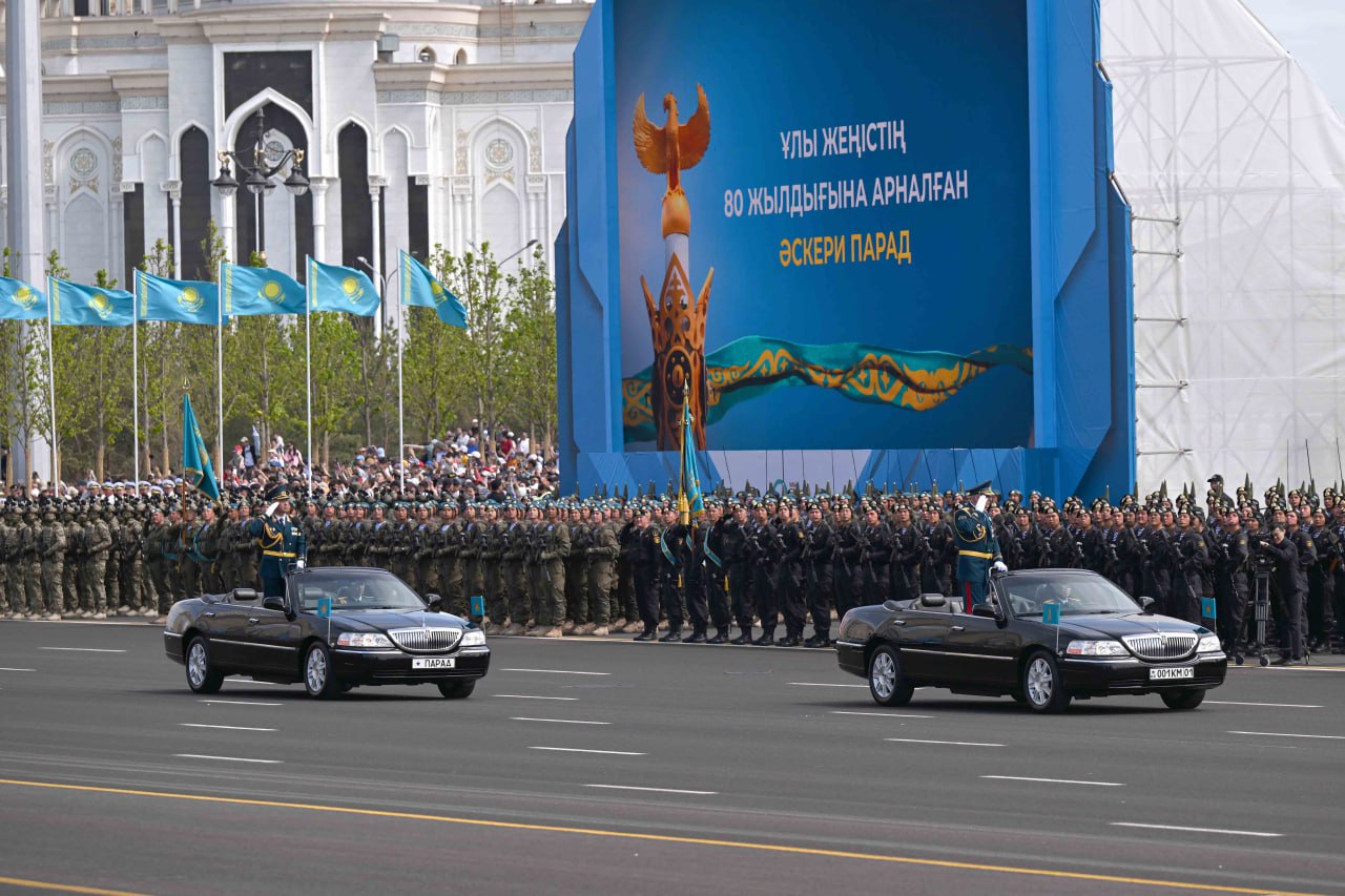 Астанада әскери шеру өтті