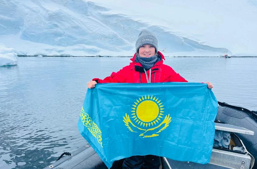 Анель Сытдыкова стала первой казахстанкой, проплывшей воды Антарктиды