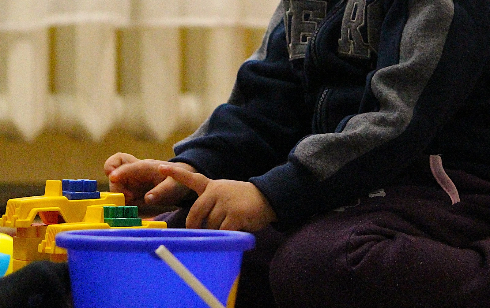 От помощи семьям до борьбы с буллингом: в Казахстане обновляют работу комиссий по защите детей