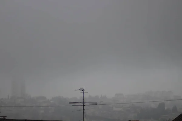 Неблагоприятные метеорологические условия объявлены в Актобе и Атырау