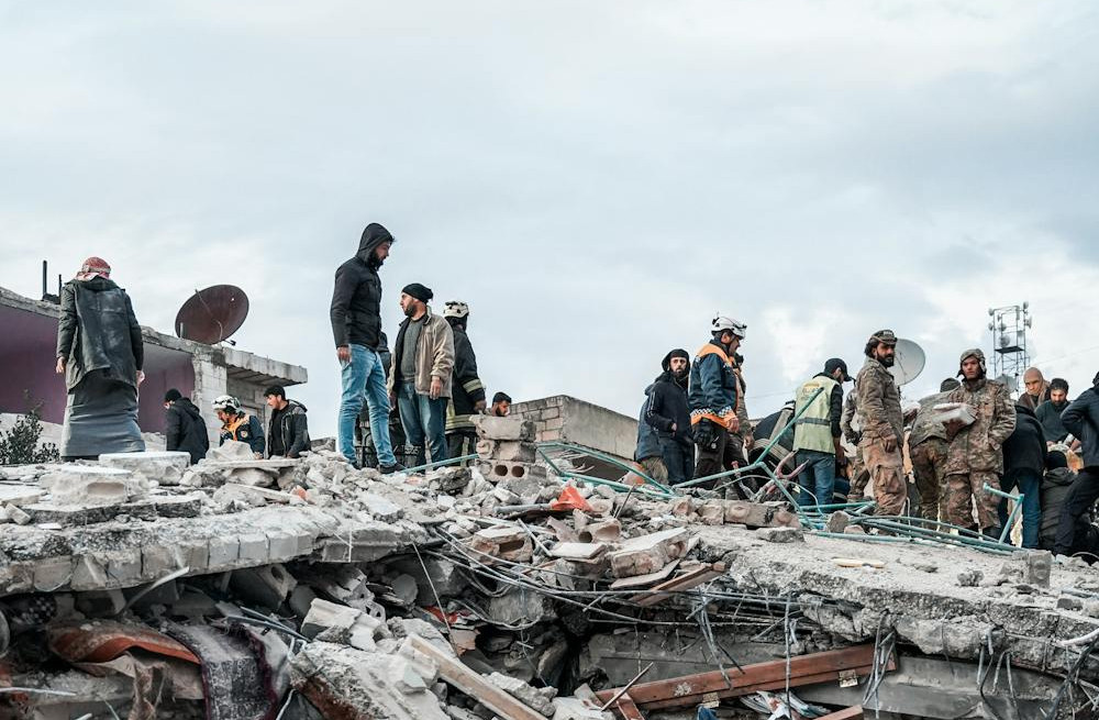 Турцию снова потрясло сильное землетрясение