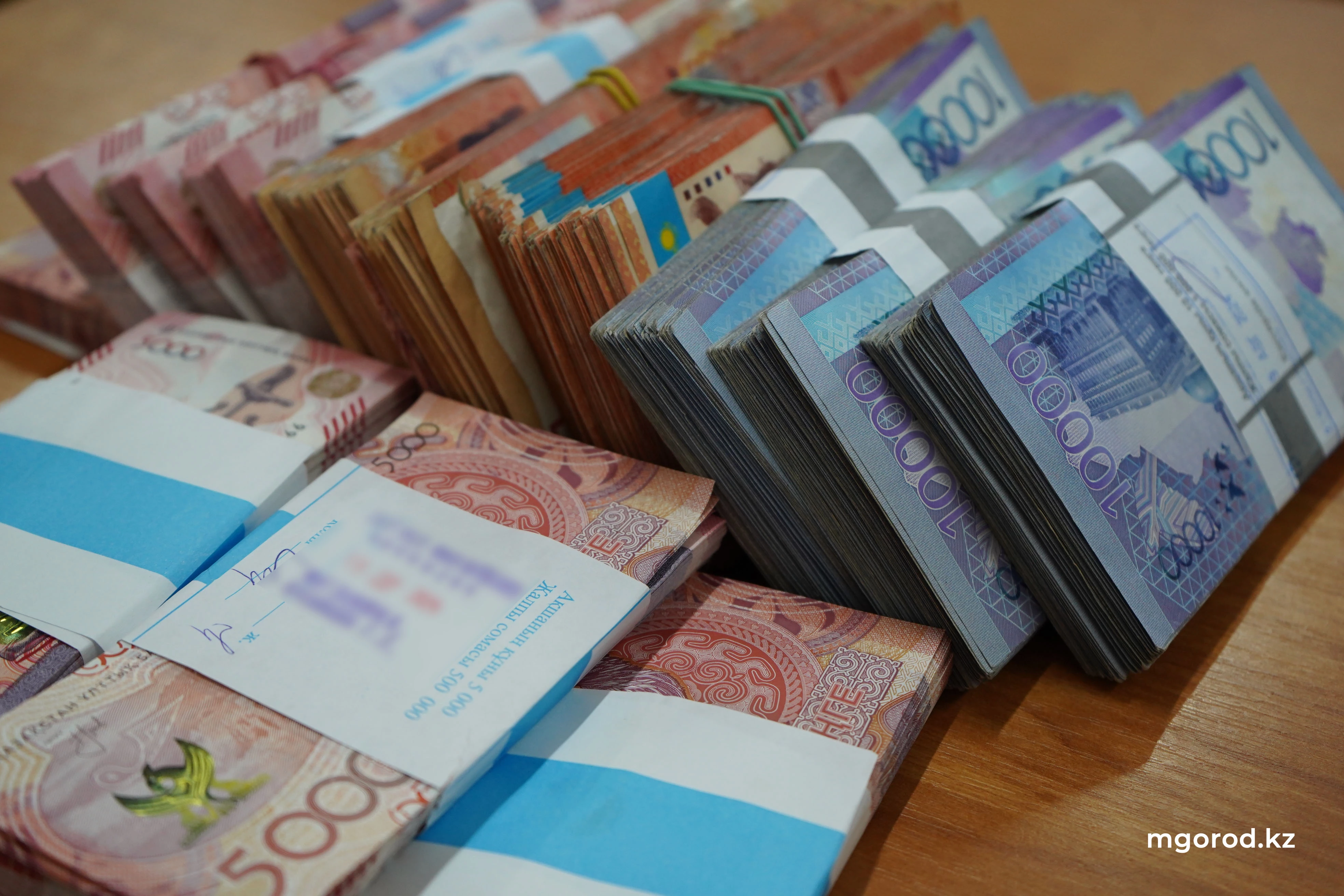 Блогер выплатит 850 тысяч тенге предпринимателям в Атырау