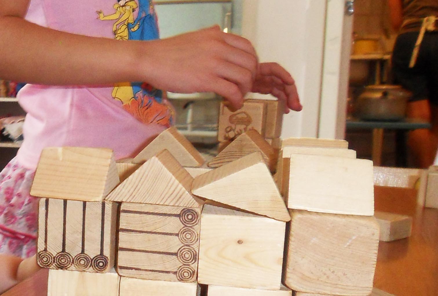 Как можно стать наставником для детей-сирот в Казахстане