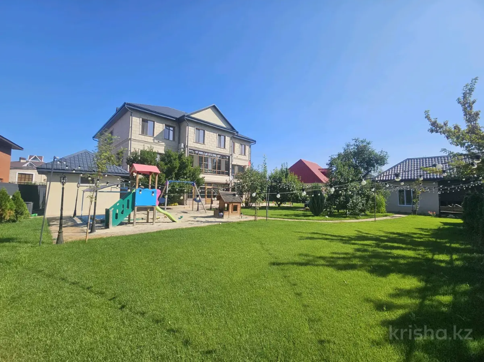 Как выглядит самый дорогой коттедж в Уральске за 450 млн тенге